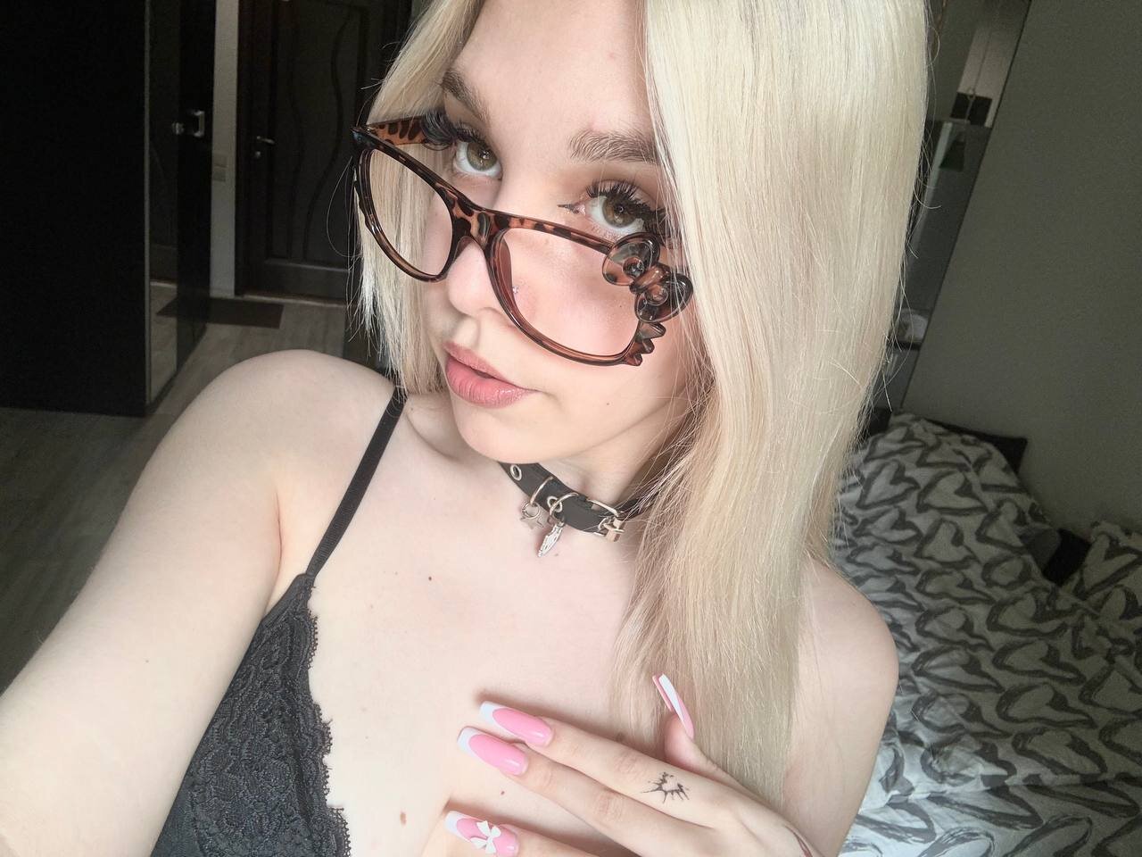 XXX Porn Photo of Nude MidnightCuddle 2