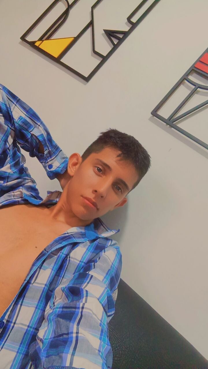 XXX Porn Photo of Nude gomitaboy_1 70