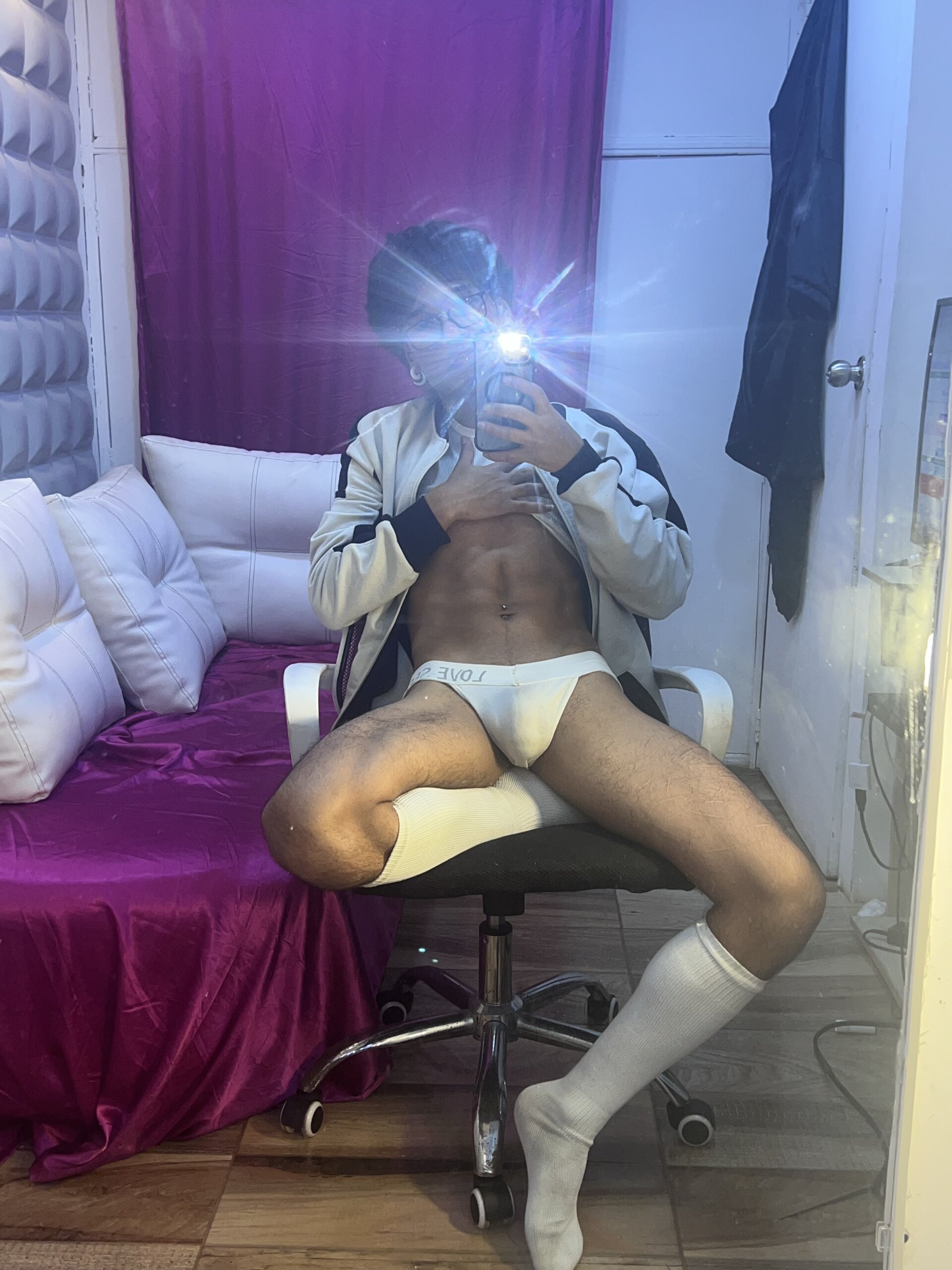 XXX Porn Photo of Nude RonaldThompson__ 29