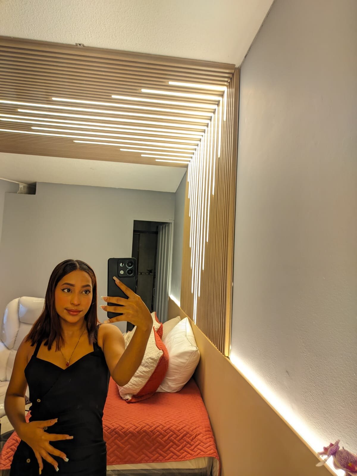 XXX Porn Photo of Nude Camile_cute 3