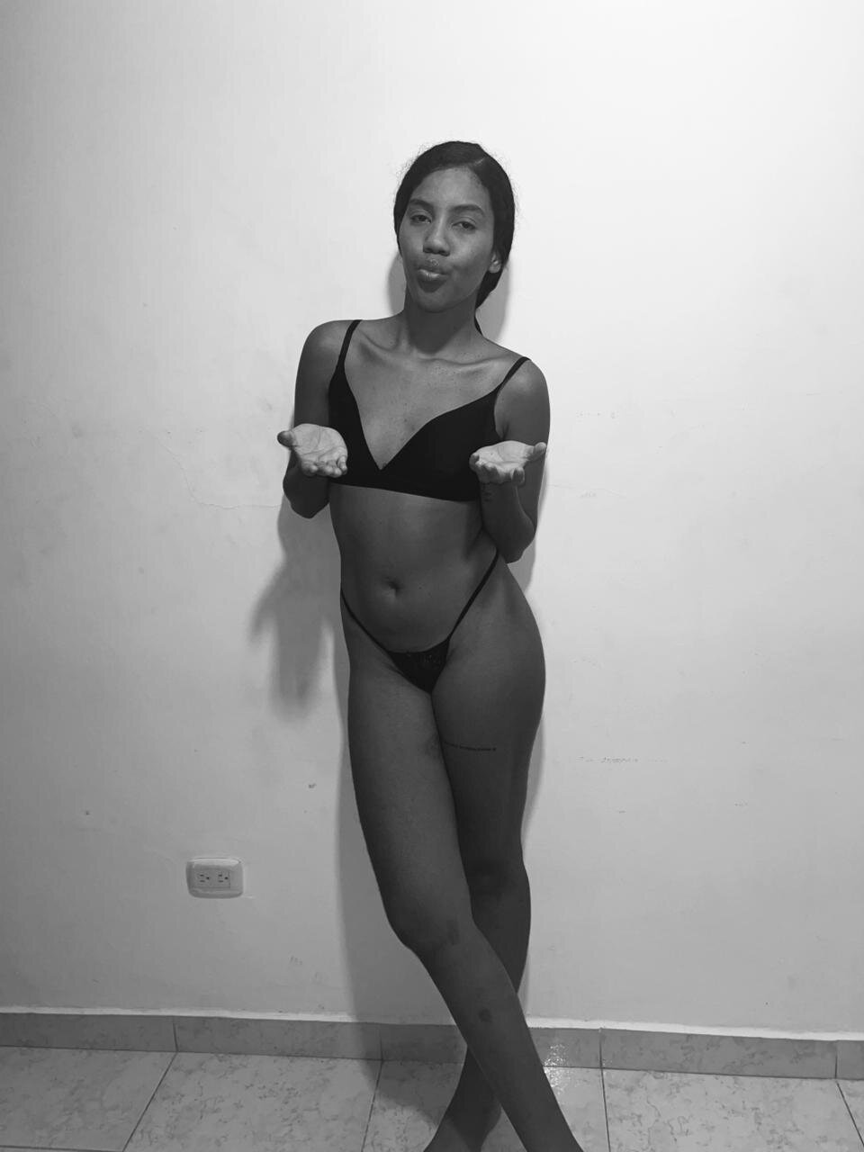 XXX Porn Photo of Nude Ebony_foxxx 1