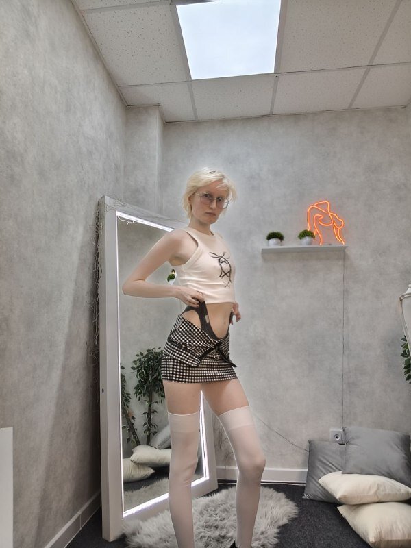 XXX Porn Photo of Nude ElizabethHarpper 18