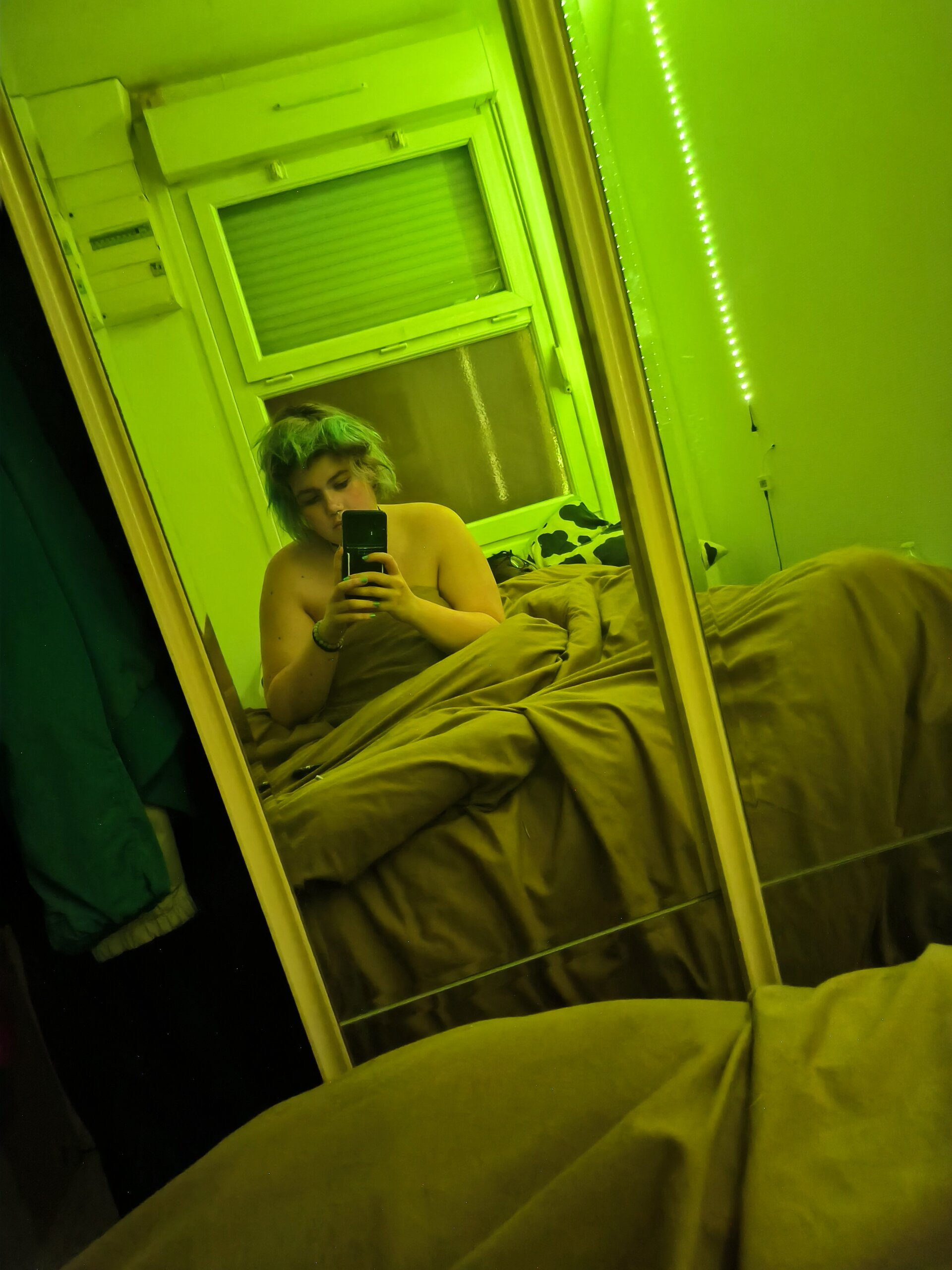 XXX Porn Photo of Nude elektriklise 2