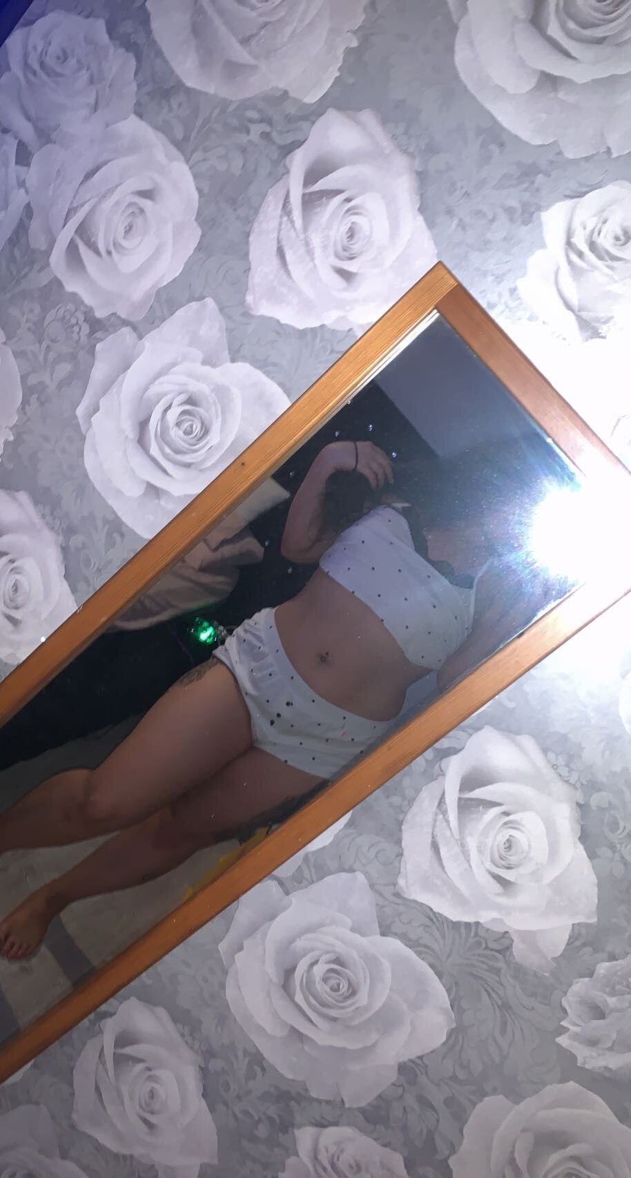 XXX Porn Photo of Nude SpicyRed_x 6