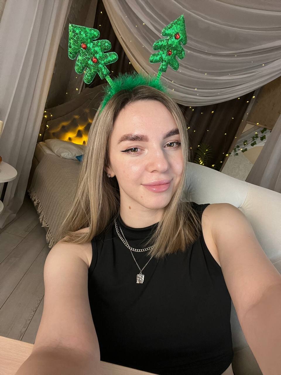 XXX Porn Photo of Nude molly_crystal 2