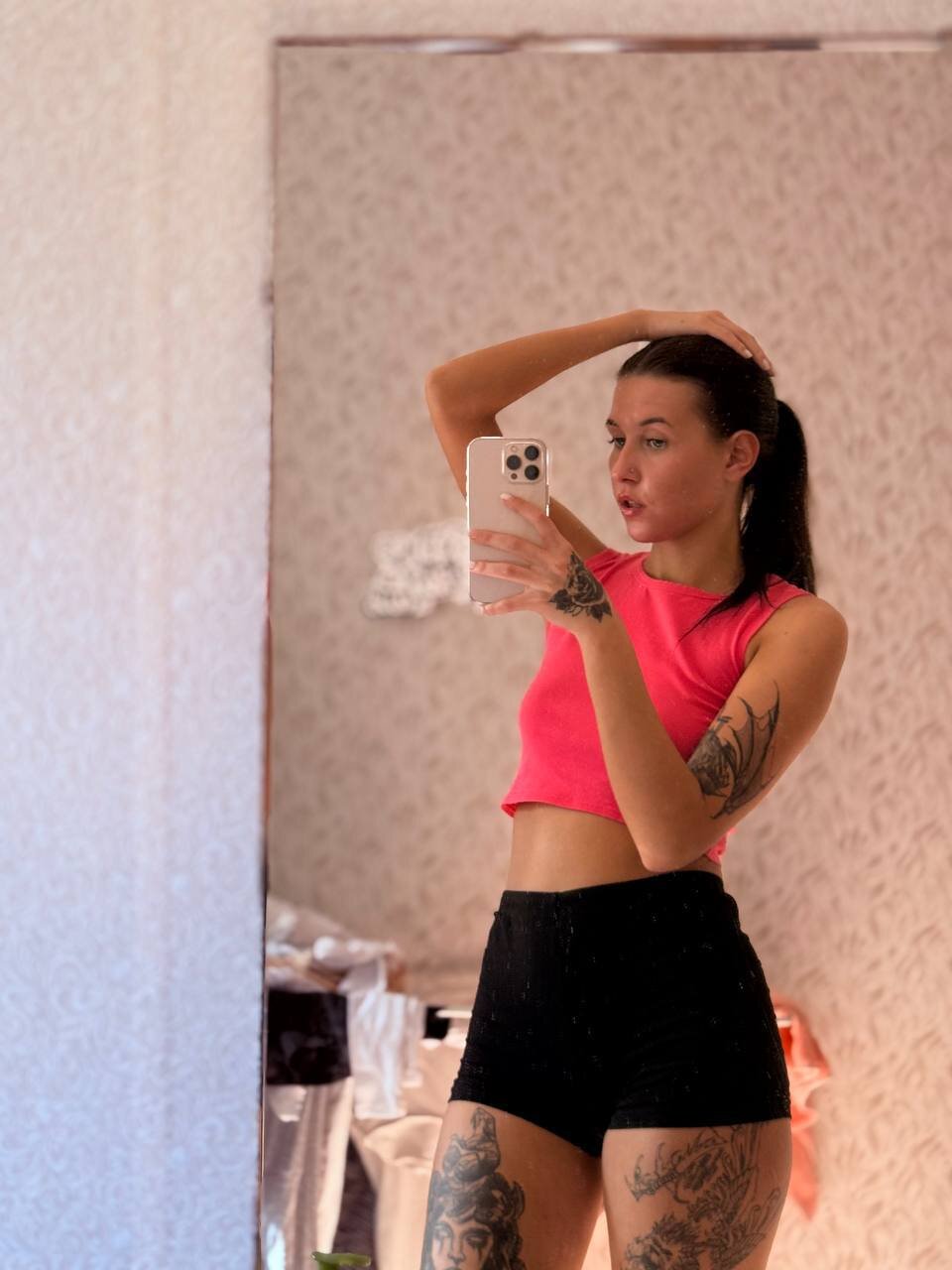 XXX Porn Photo of Nude KeeleyBaker 5