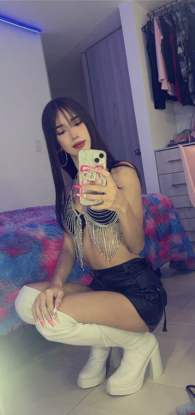 XXX Porn Photo of Nude London_Rivers19 3