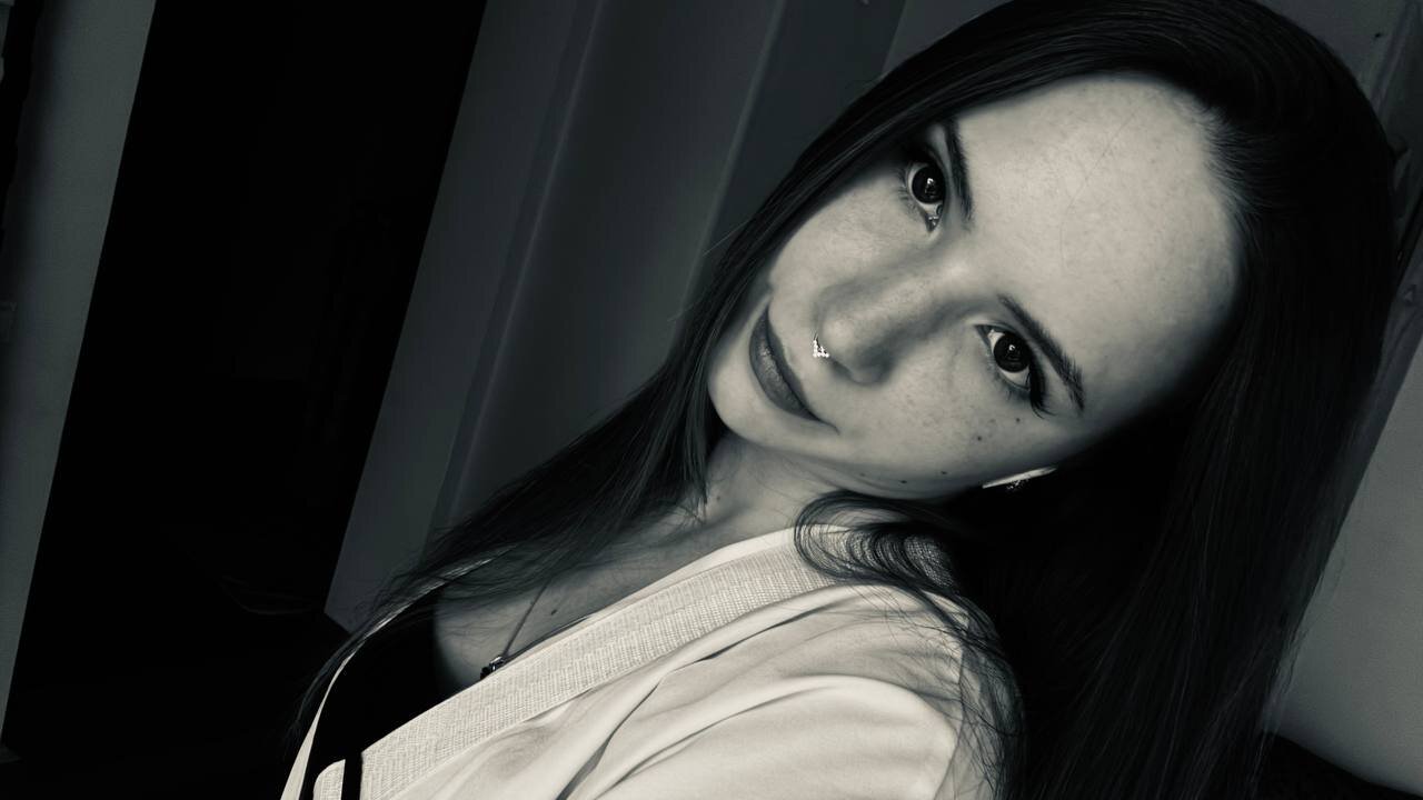 XXX Porn Photo of Nude ameliamooon 3