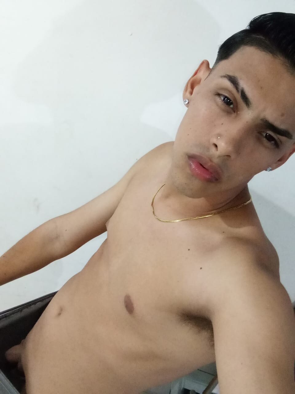 XXX Porn Photo of Nude TenderBoyBigCock_ 1