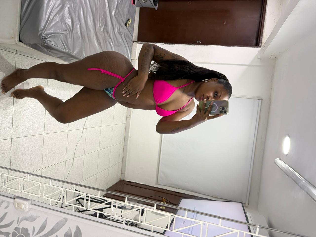 XXX Porn Photo of Nude hezelzoe 2