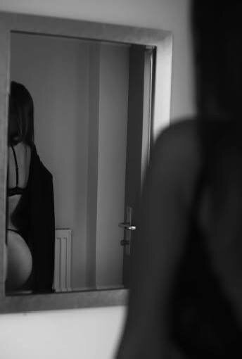 XXX Porn Photo of Nude DesireKira 1