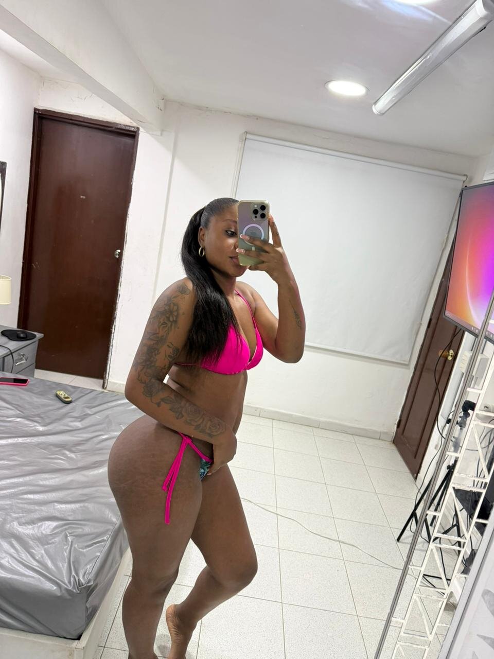 XXX Porn Photo of Nude hezelzoe 5