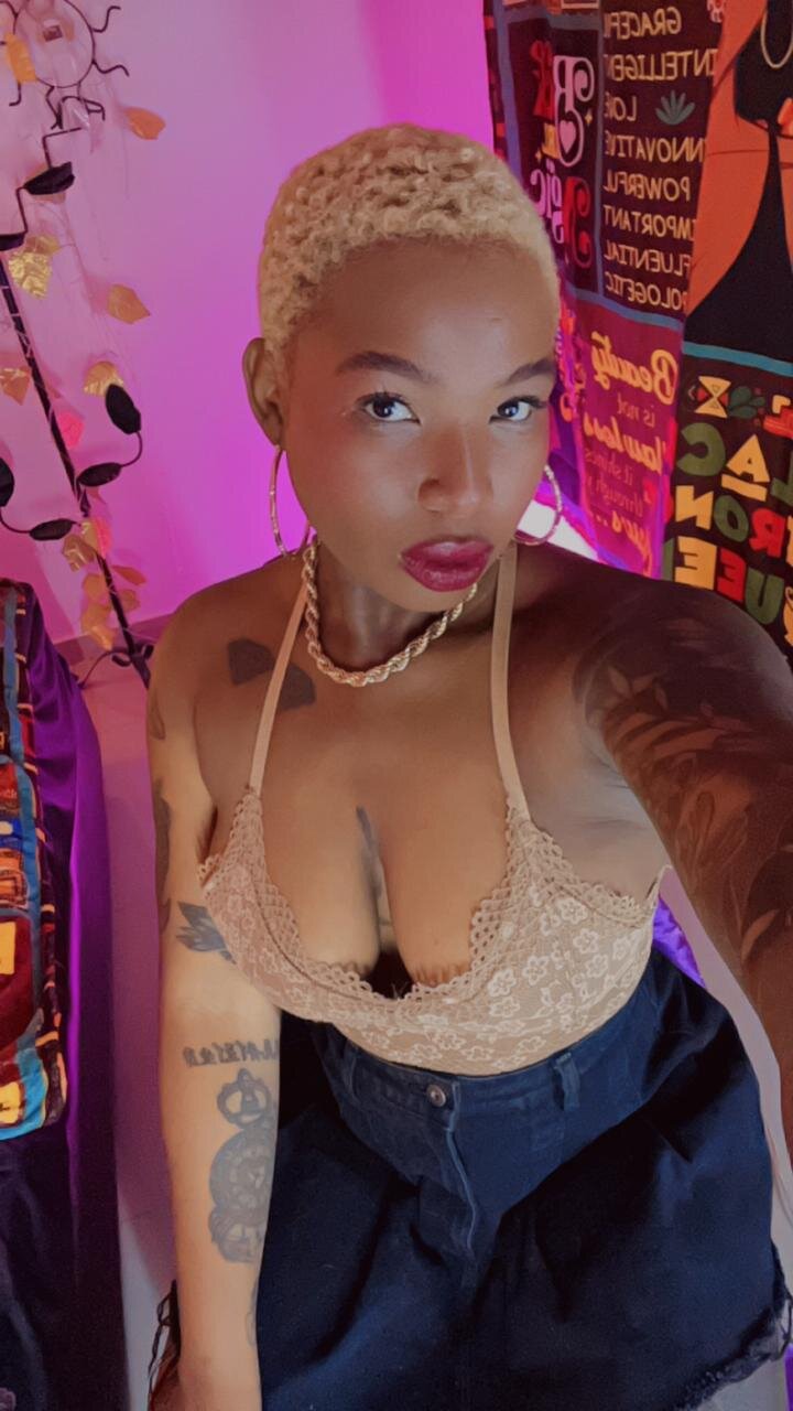 XXX Porn Photo of Nude KenyaMystic 127