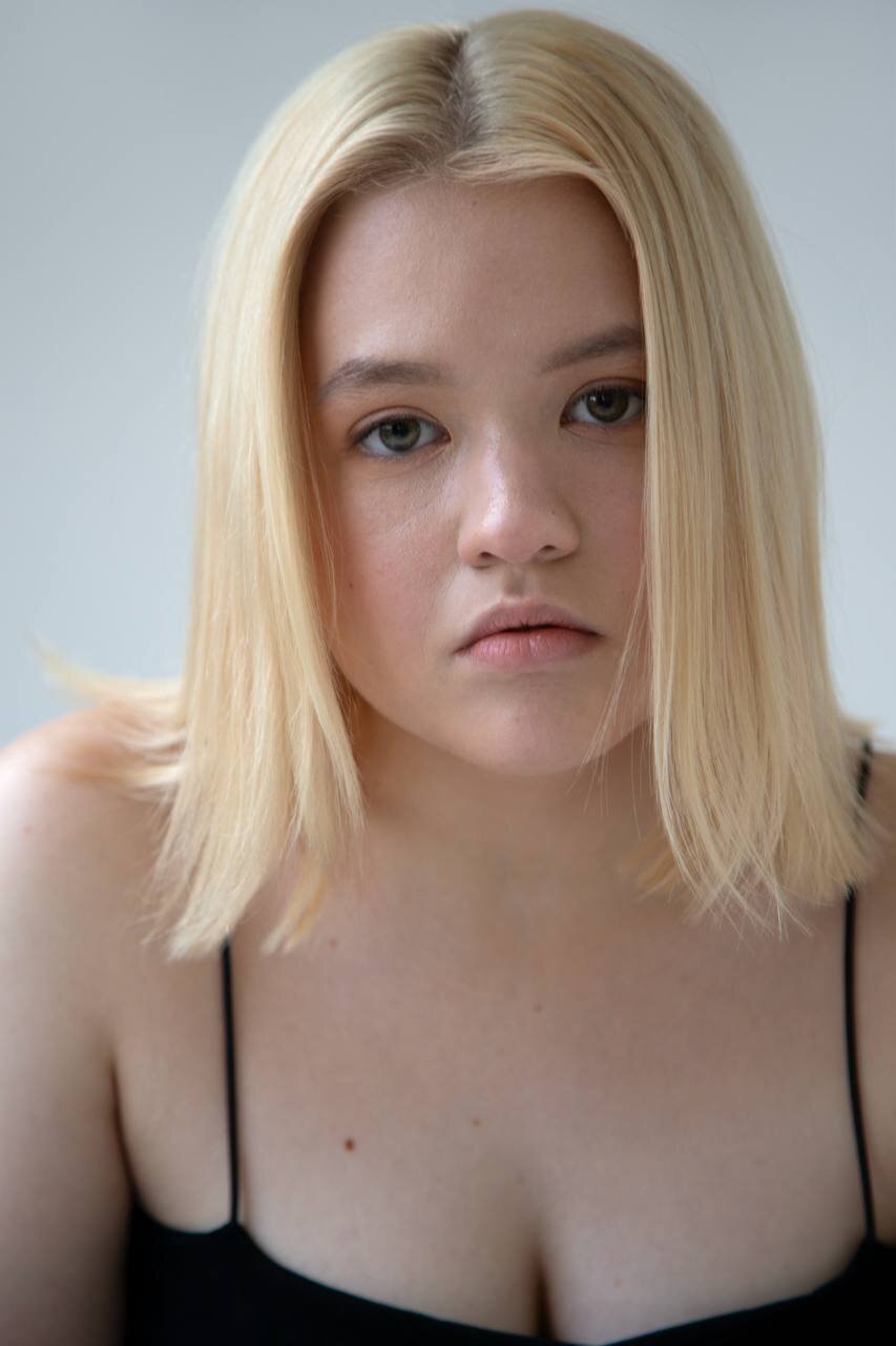 XXX Porn Photo of Nude MariamGravert 2