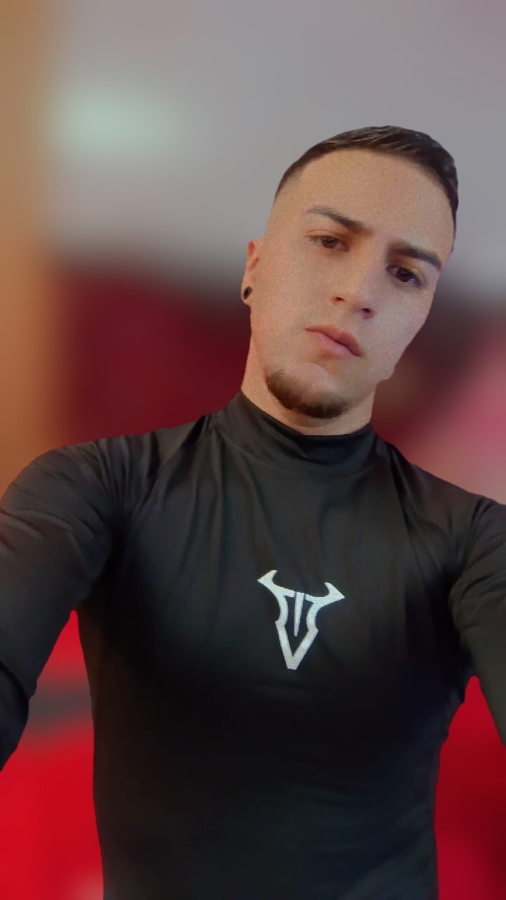 XXX Porn Photo of Nude MiluandMIke 21
