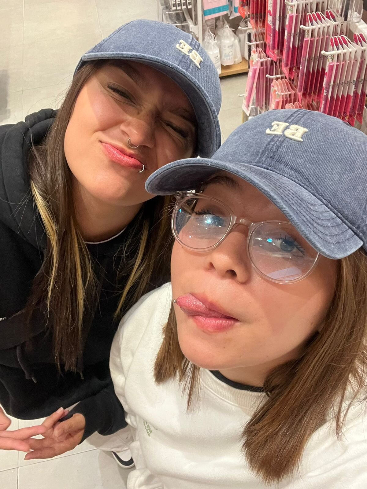 XXX Porn Photo of Nude Annie_and_Raven 3