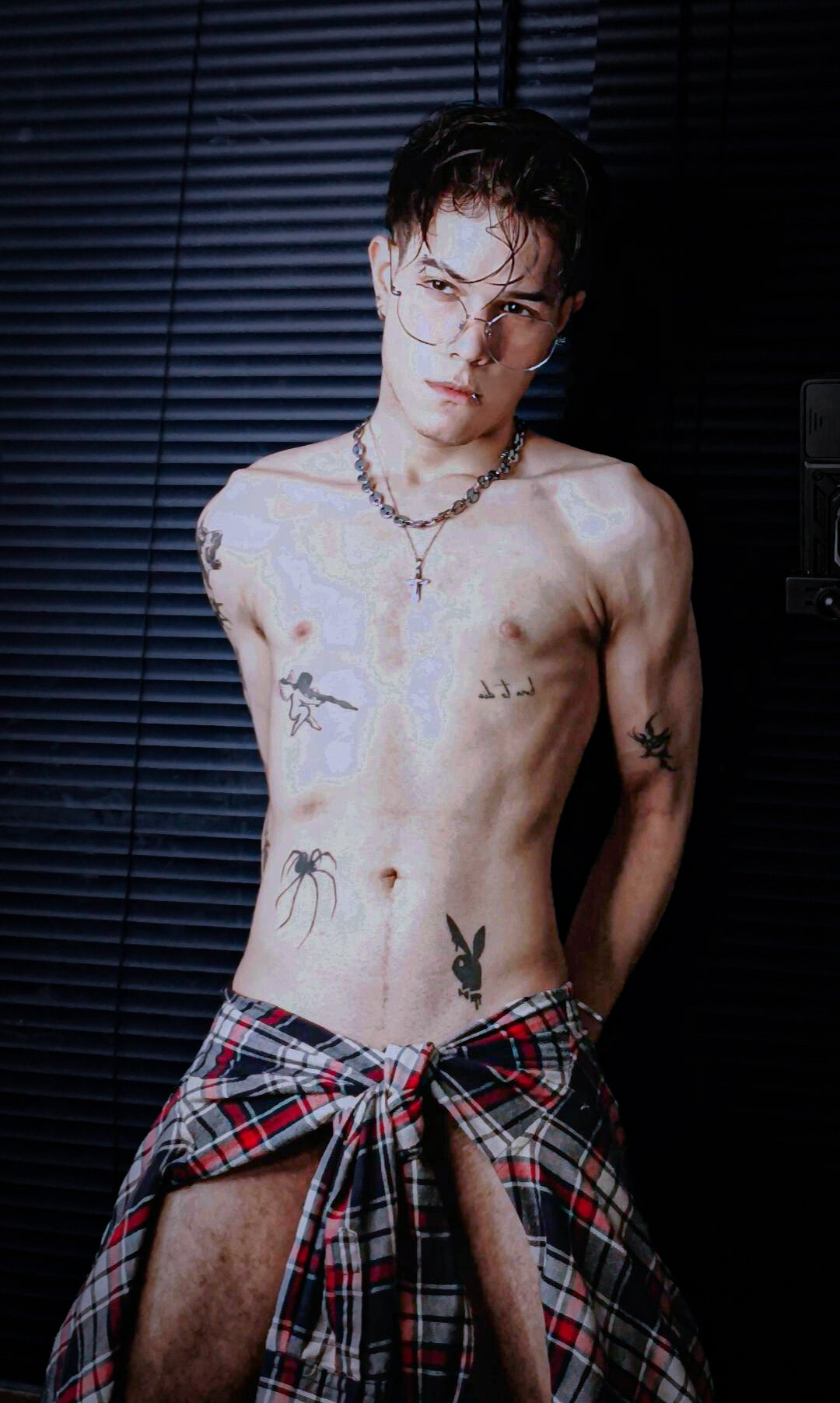 XXX Porn Photo of Nude damien_wolfx 6