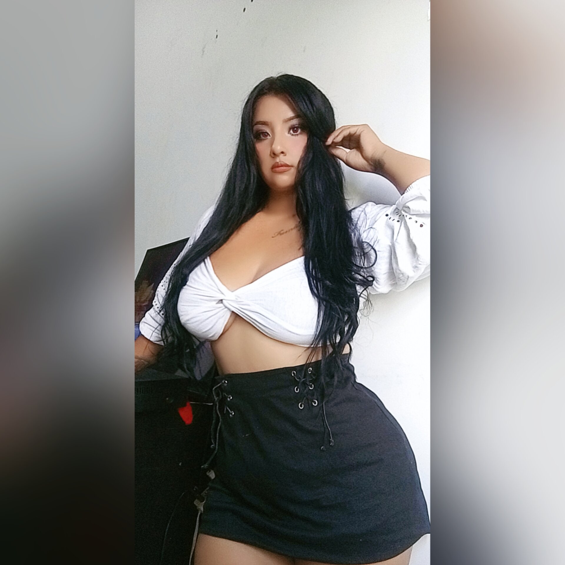 XXX Porn Photo of Nude LesbianDarana 2