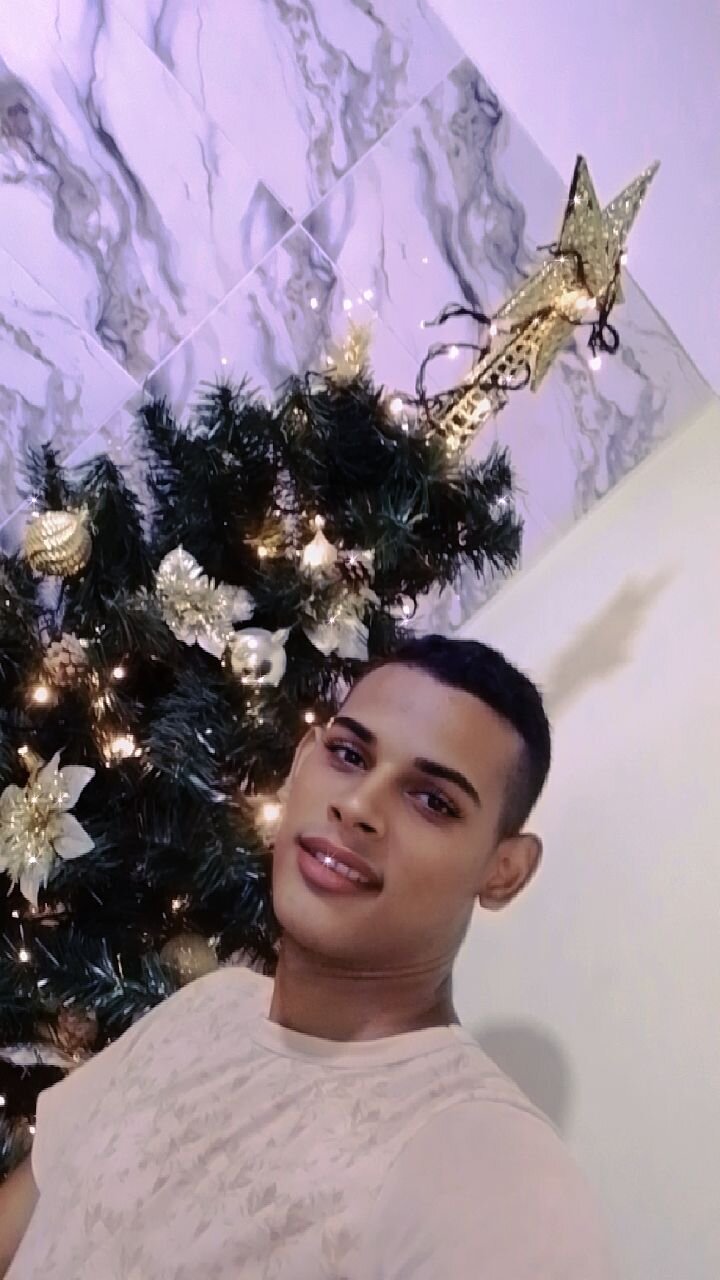 XXX Porn Photo of Nude adrian_supercock 1