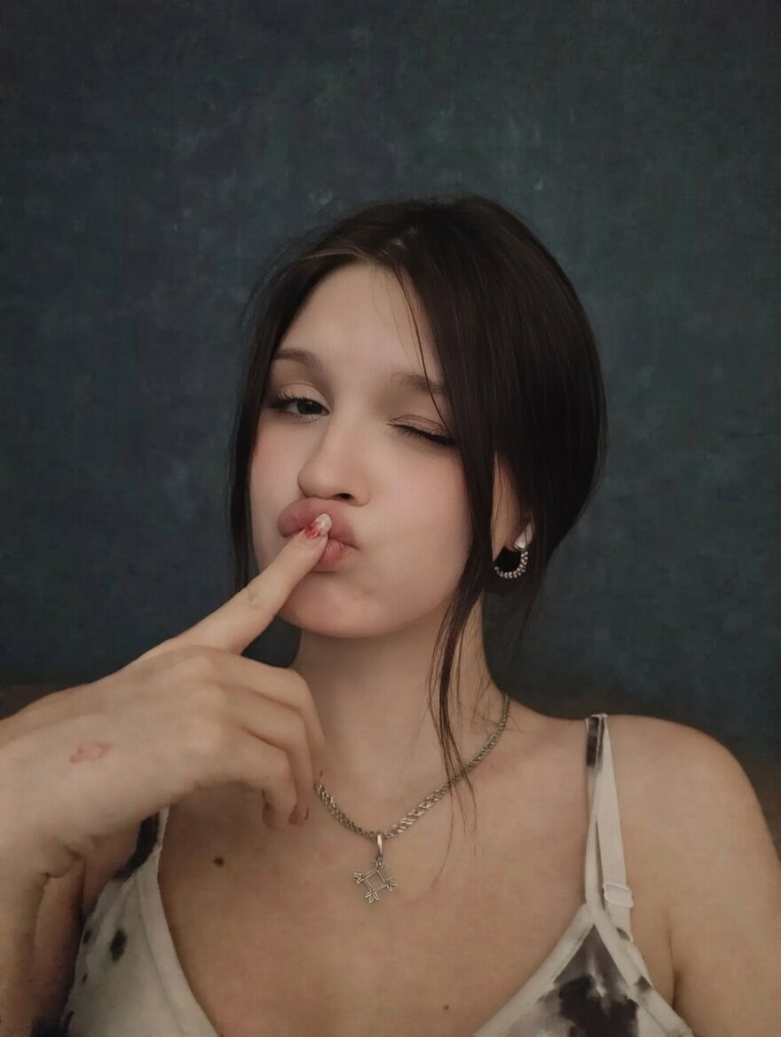 XXX Porn Photo of Nude GoldeEva 3