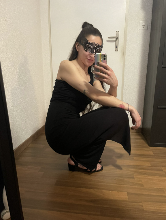 XXX Porn Photo of Nude SwissLeonie 2