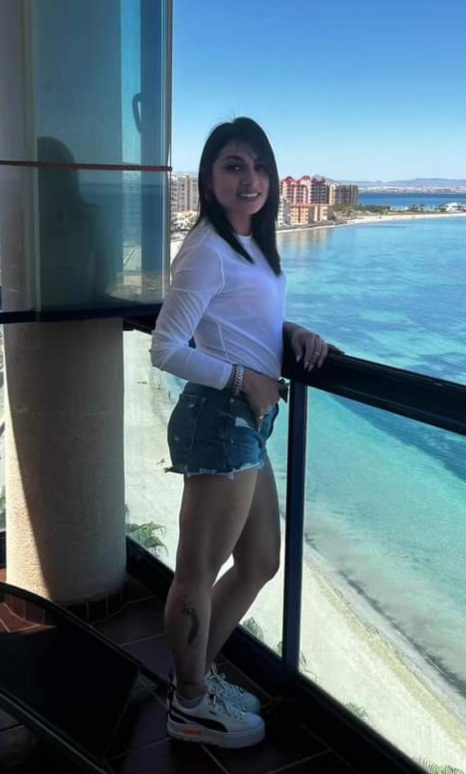 XXX Porn Photo of Nude abril_castanocm 5