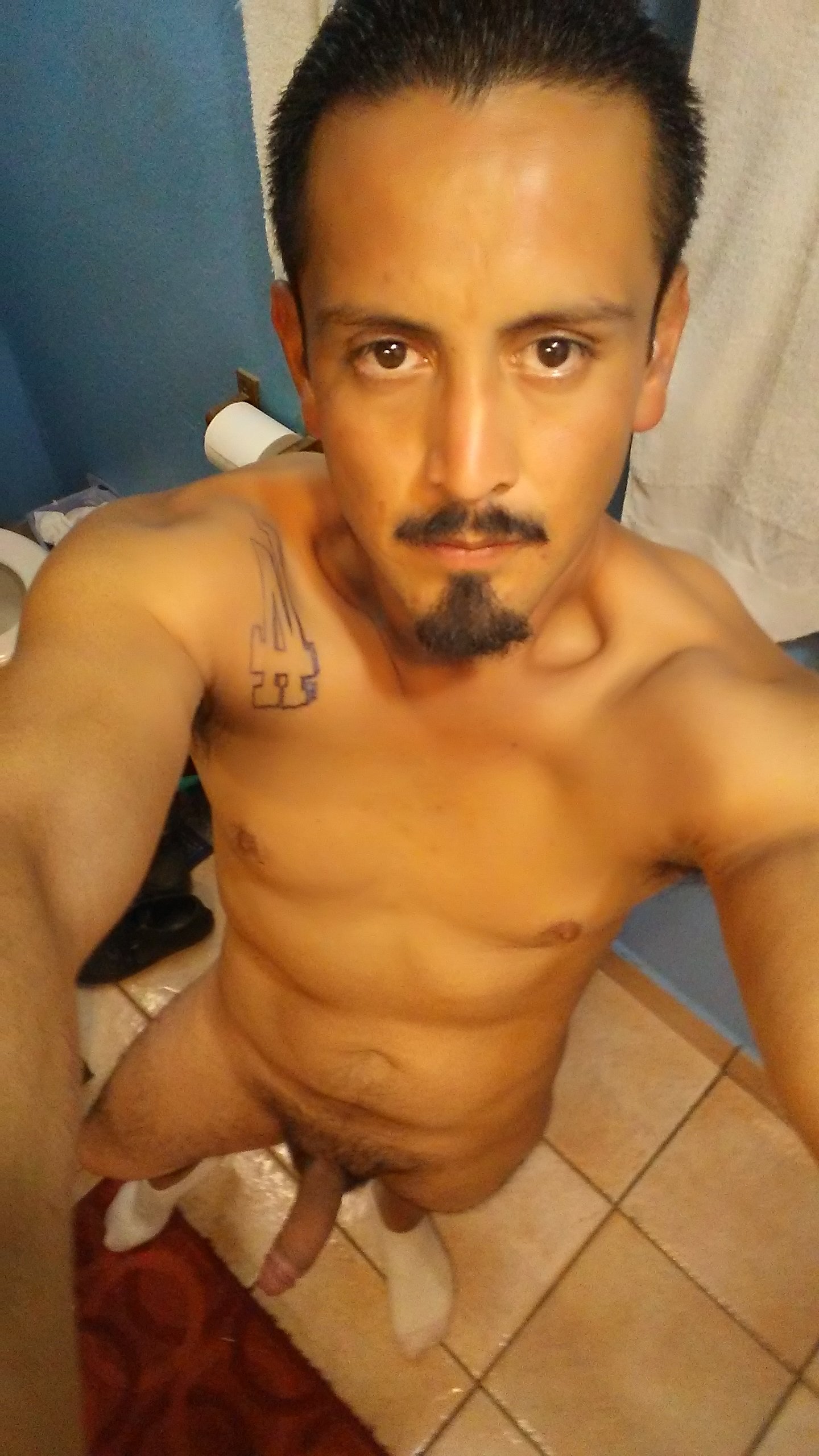 XXX Porn Photo of Nude HORNYJROD123 33