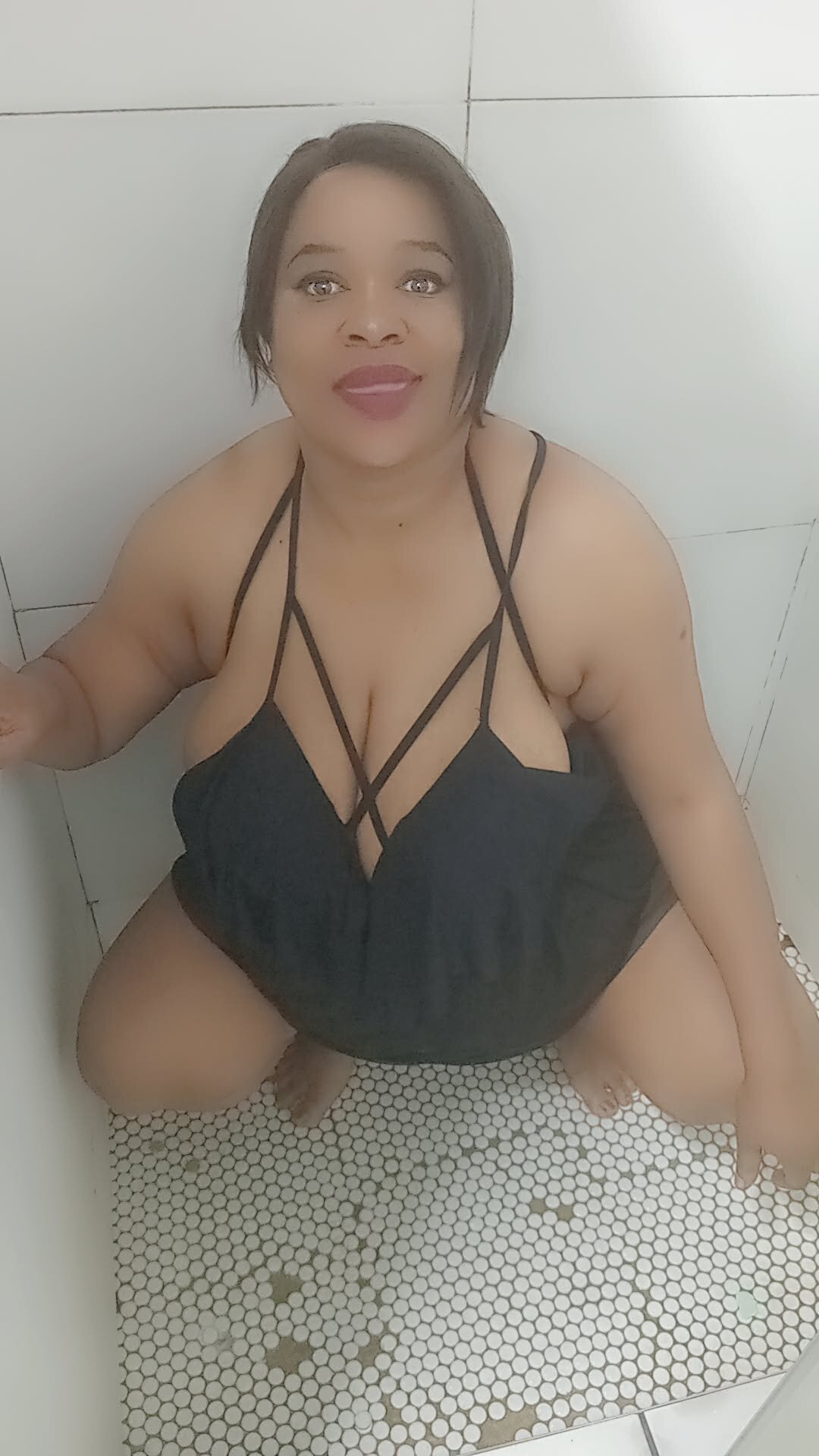 XXX Porn Photo of Nude BustyQueenXXL 3