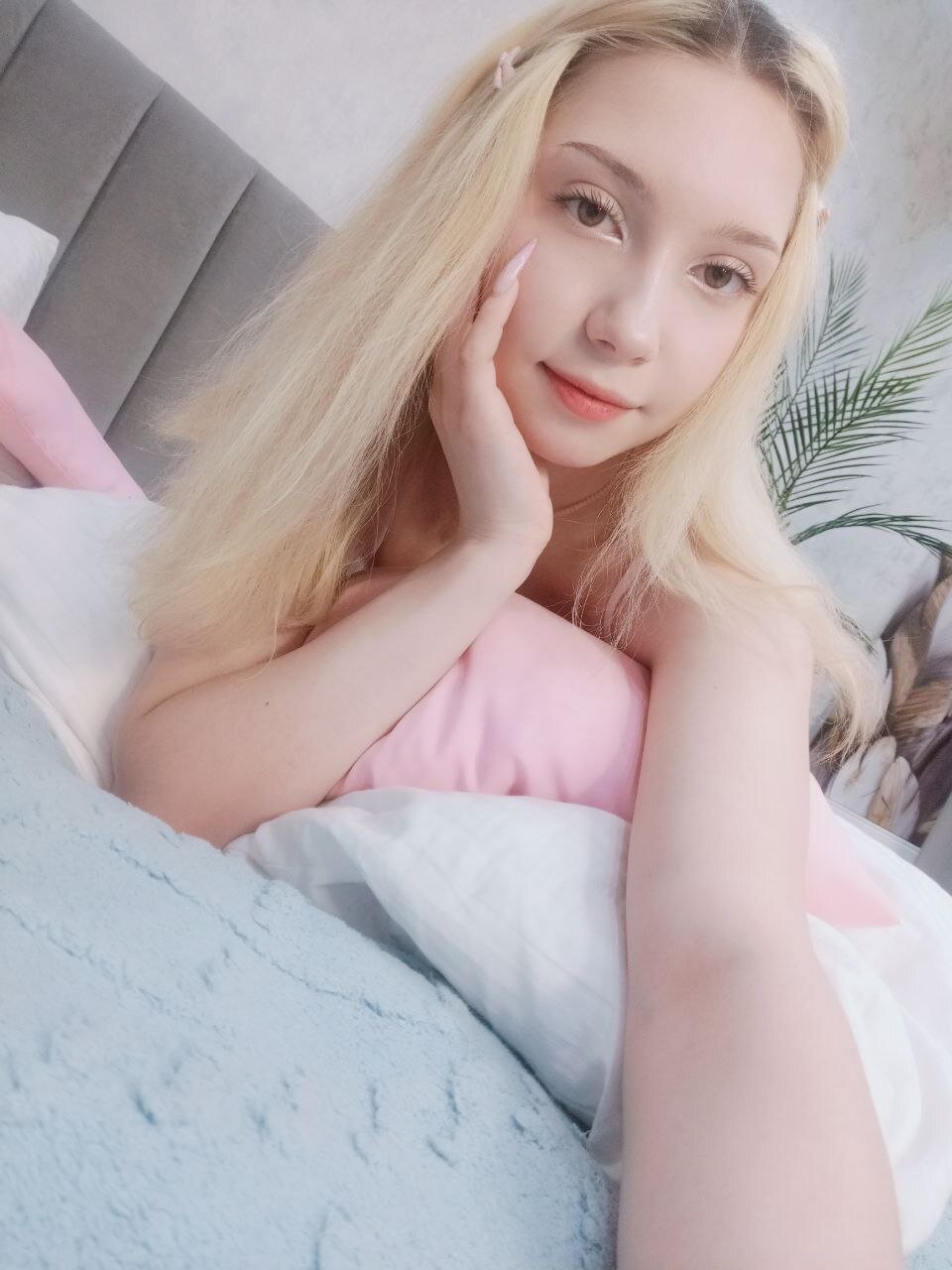 XXX Porn Photo of Nude sweet_bl0nde 2
