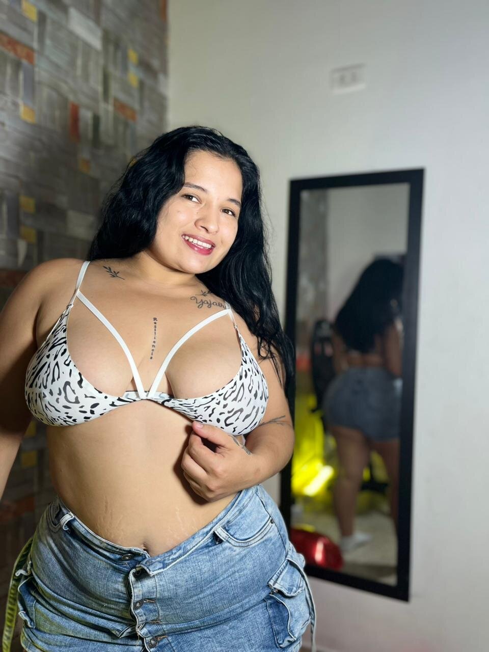 XXX Porn Photo of Nude alejabigboobsS 1