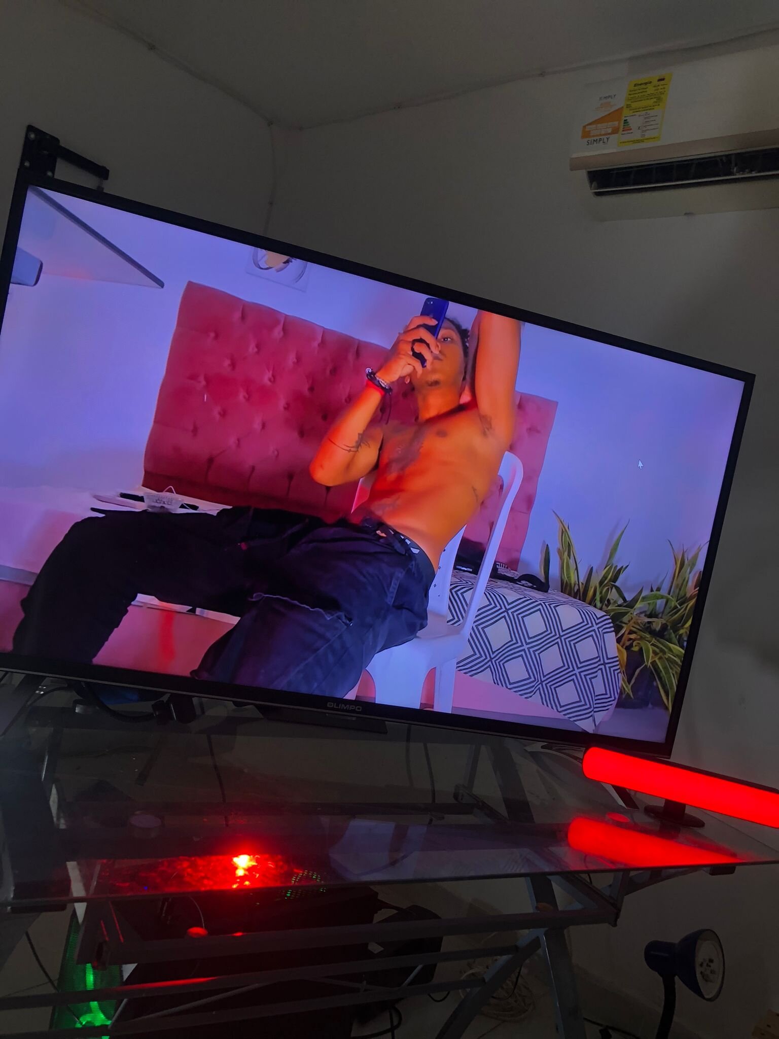 XXX Porn Photo of Nude blackdirty420 5