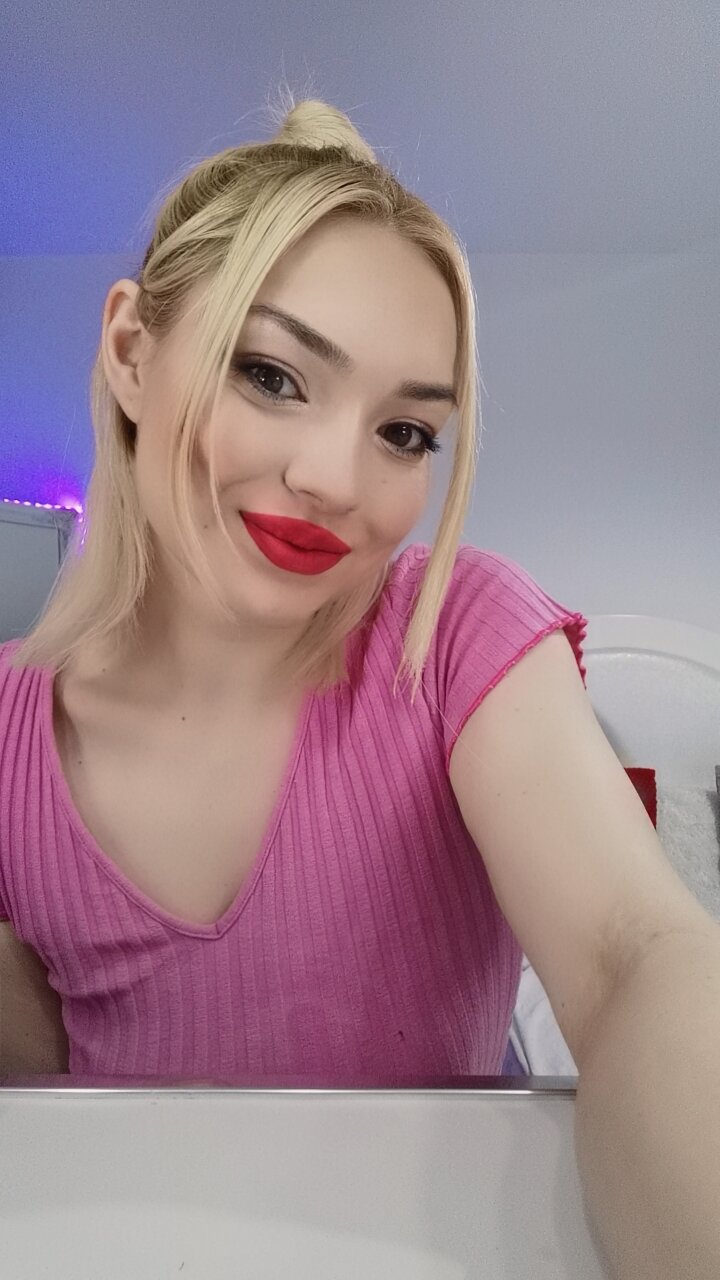 XXX Porn Photo of Nude Catlady333 35