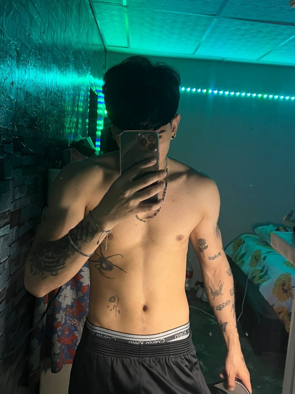 XXX Porn Photo of Nude wil_hot 4