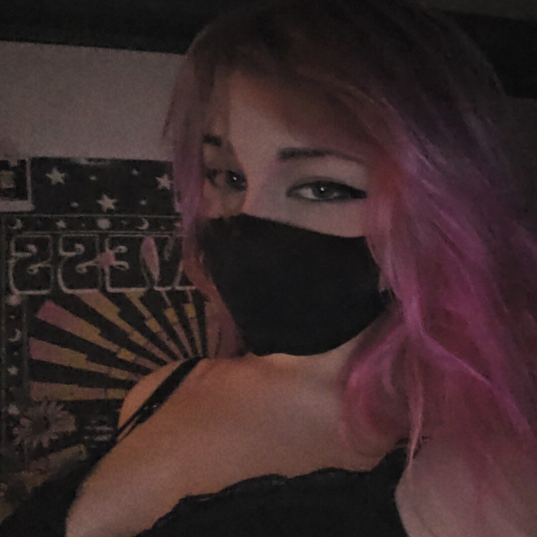 XXX Porn Photo of Nude Salem_Veil 2