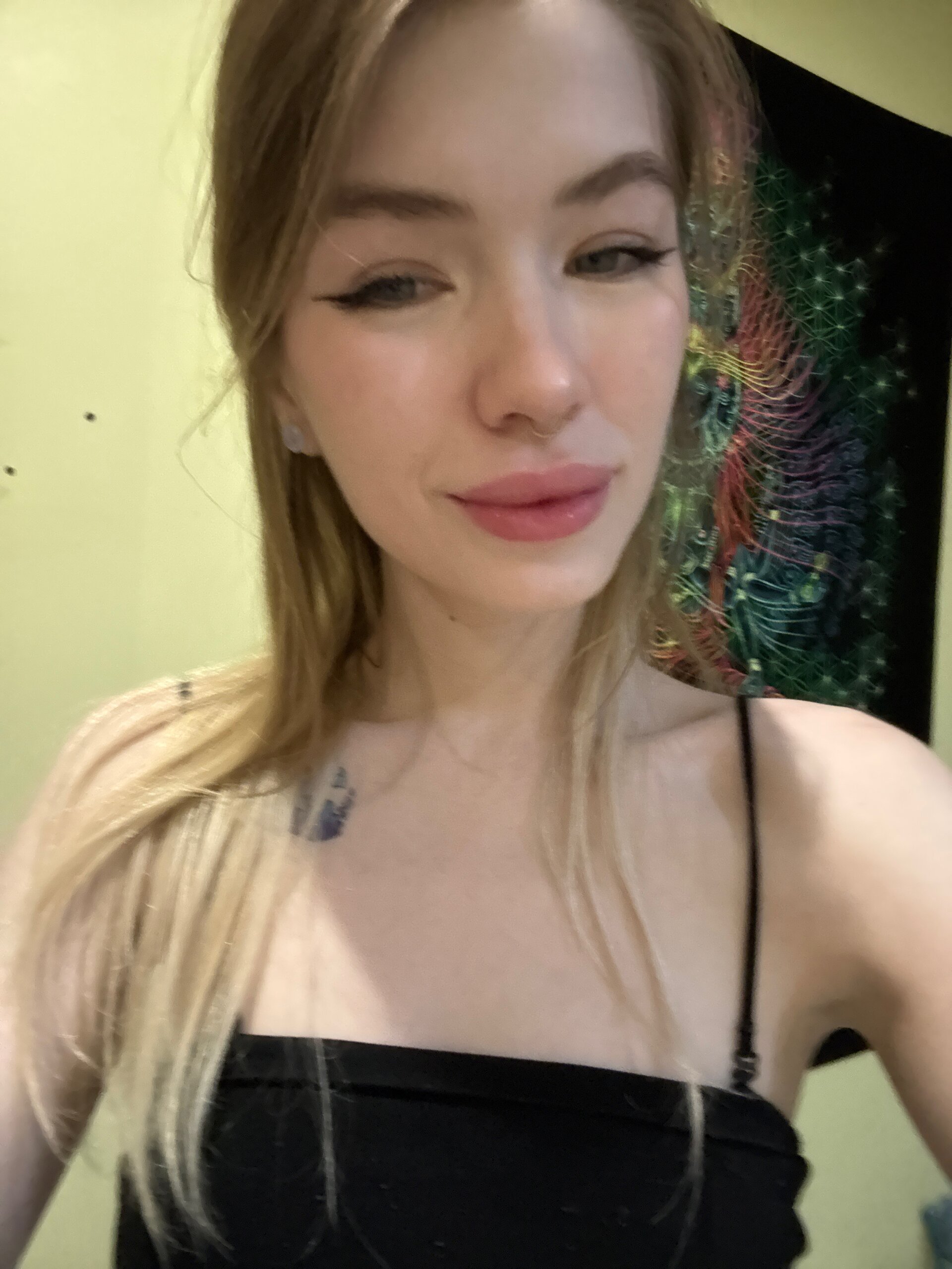 XXX Porn Photo of Nude Mia_Star69 4