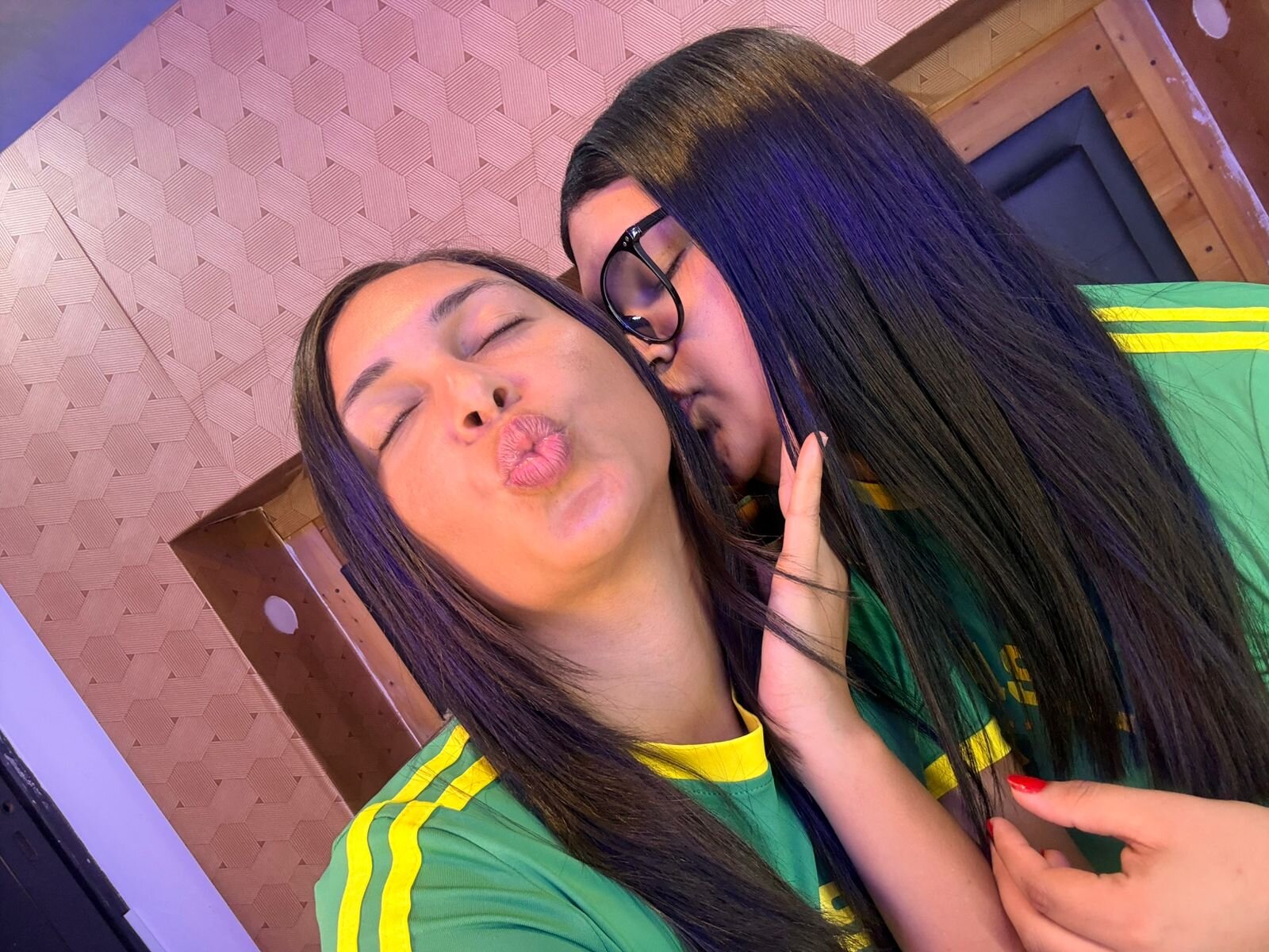XXX Porn Photo of Nude DannaAndSofi1 11