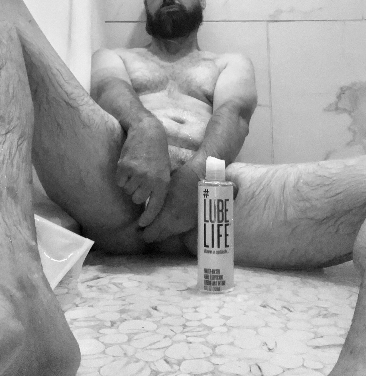XXX Porn Photo of Nude ThikAndHardd 7