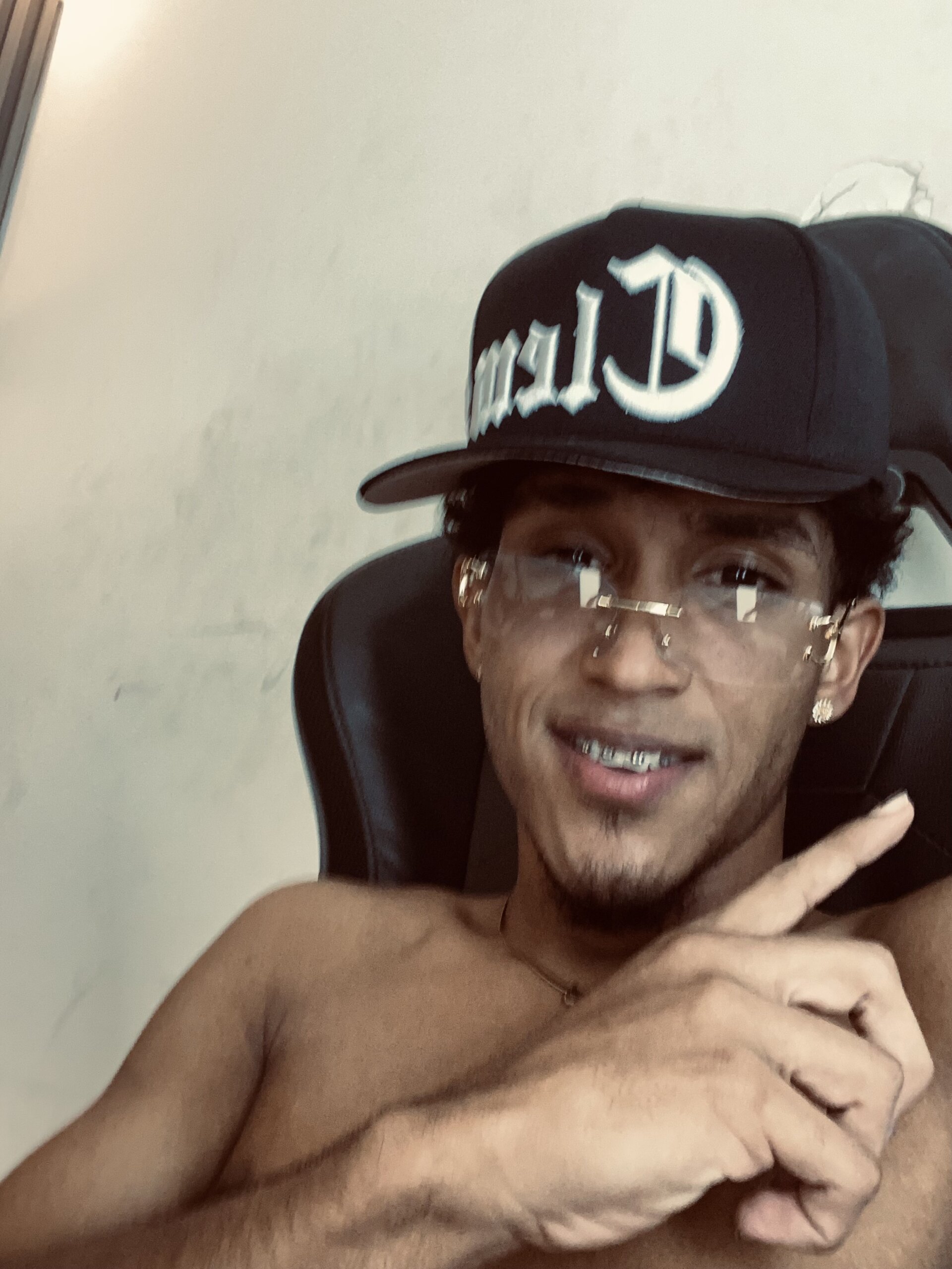 XXX Porn Photo of Nude luis_sex_boy 3