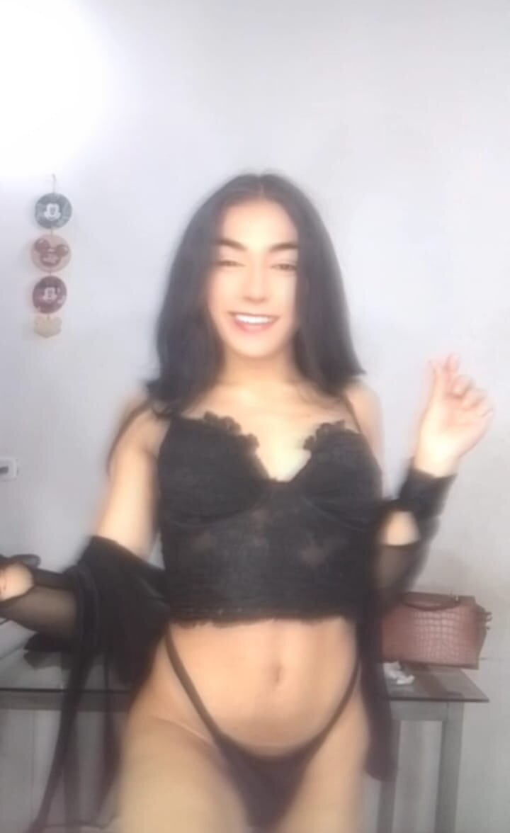 XXX Porn Photo of Nude Mia_alejandraa_ 2