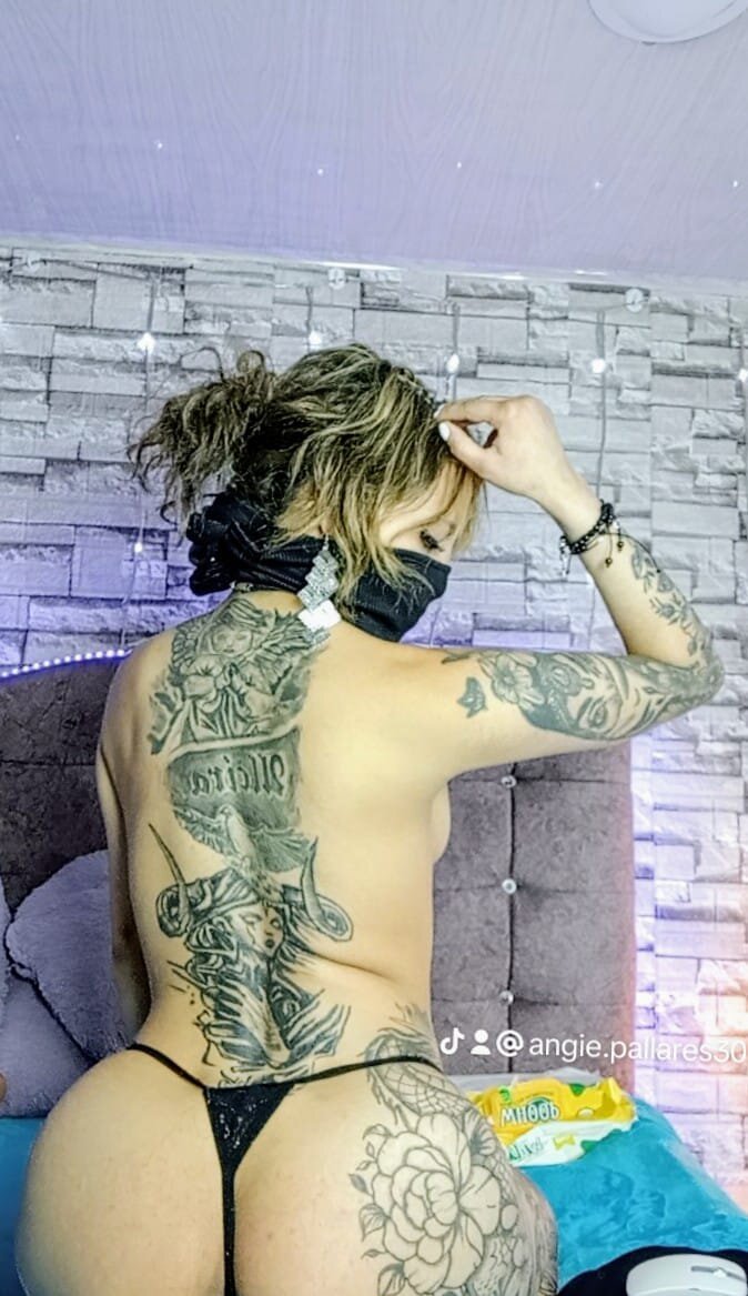 XXX Porn Photo of Nude BellaChiquis_ 6