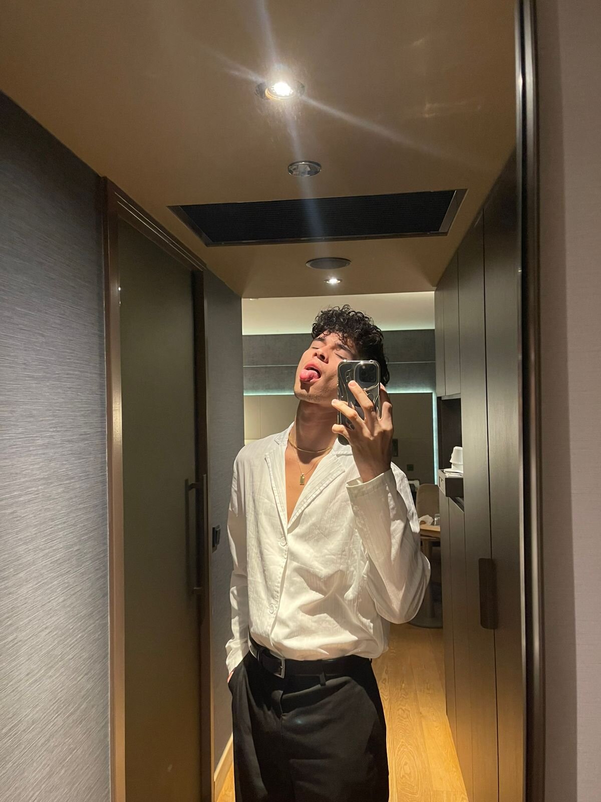 XXX Porn Photo of Nude back_thomson 94