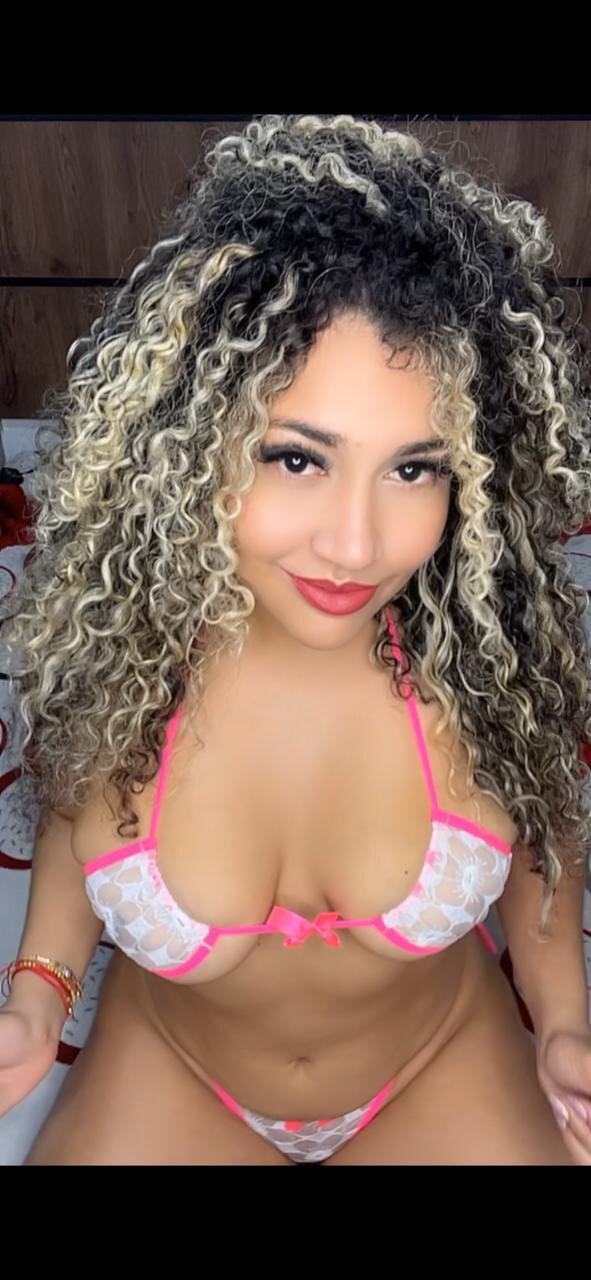 XXX Porn Photo of Nude MiaCurly3 7