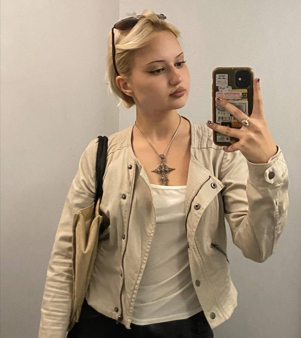 XXX Porn Photo of Nude Lasli_moon 5