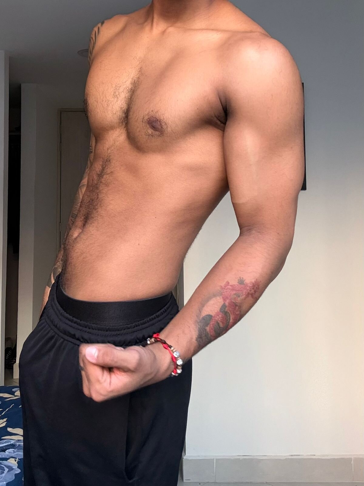 XXX Porn Photo of Nude Dammian_ross 11