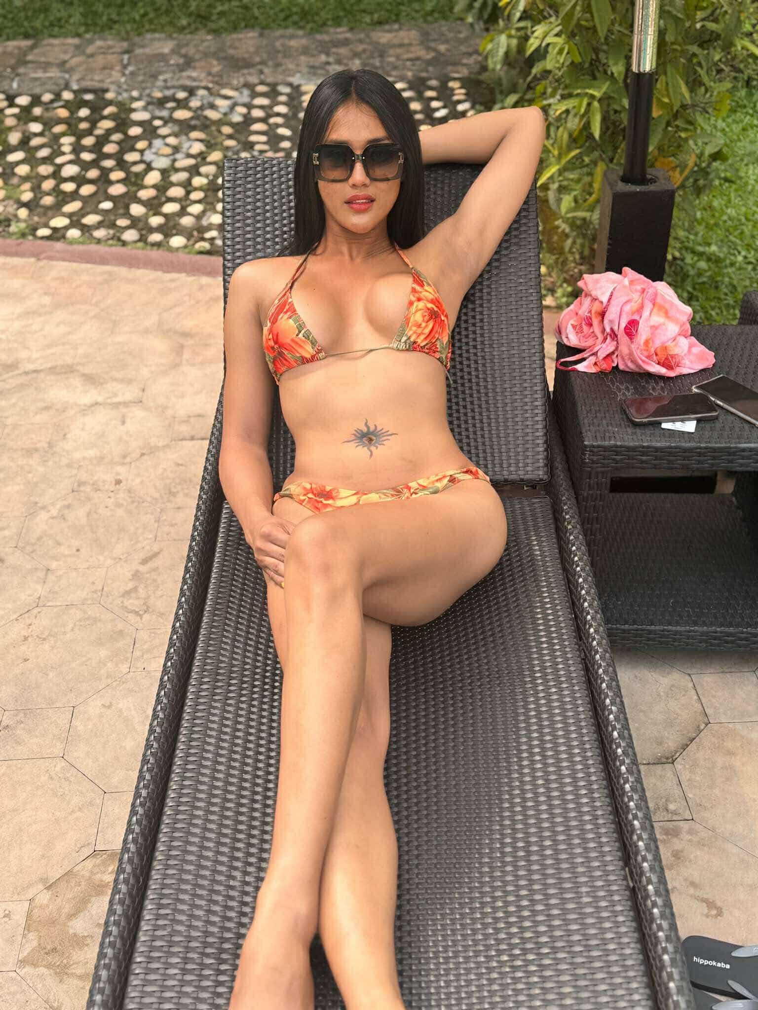 XXX Porn Photo of Nude tanGINAmoe 3