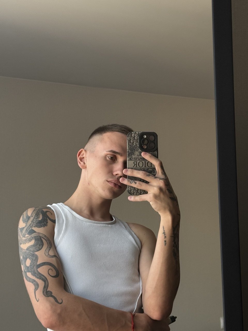 XXX Porn Photo of Nude mikki_superstar 2