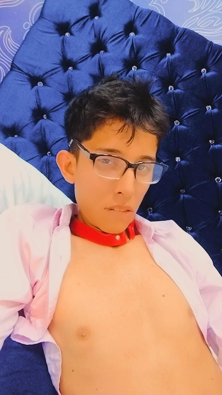 XXX Porn Photo of Nude gomitaboy_1 65