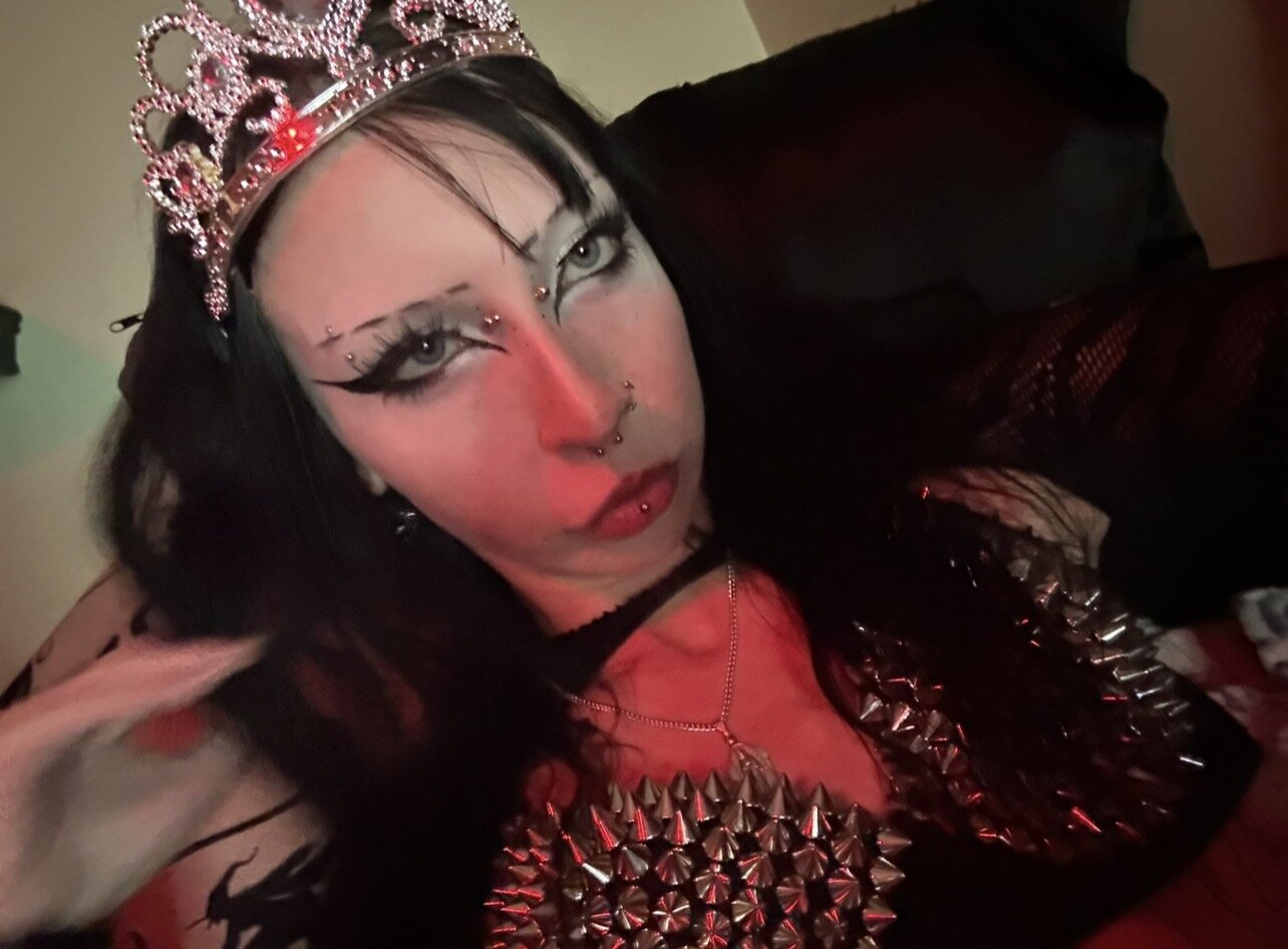 XXX Porn Photo of Nude vampiregirlllll 6