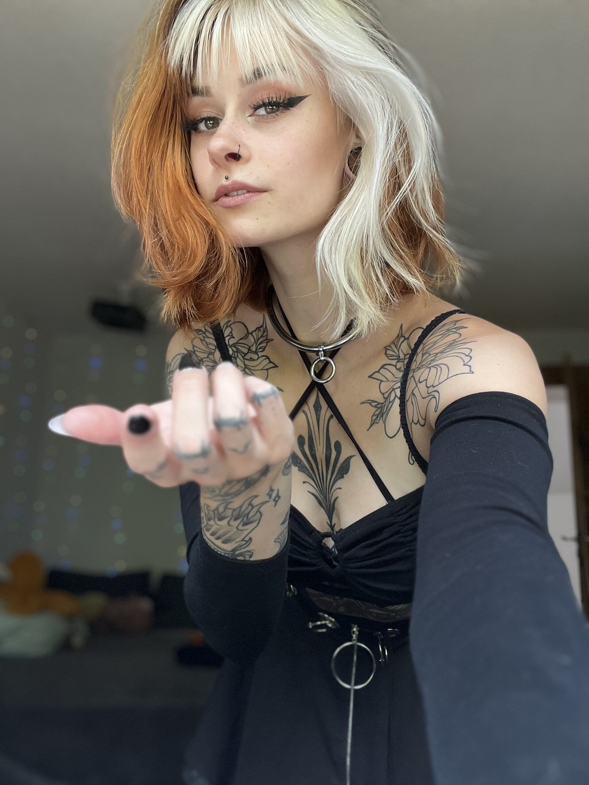 XXX Porn Photo of Nude SallyDinosaur 20