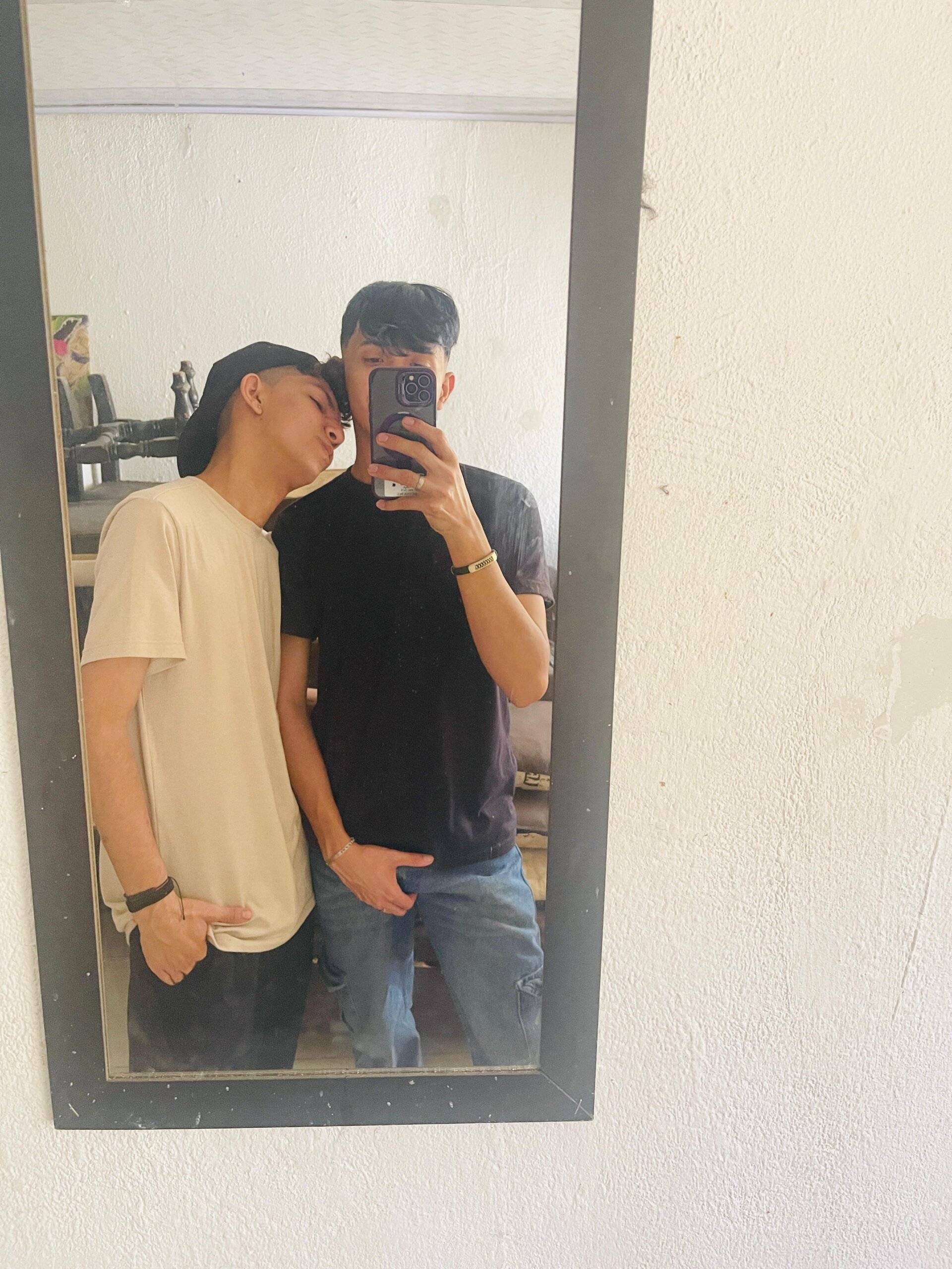 XXX Porn Photo of Nude MikeAndThomass 4